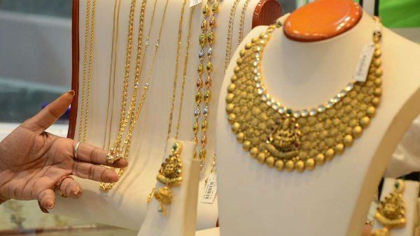 વૈશ્વિક બજારમાં પણ ઘટાડો જોવા મળ્યો હતો