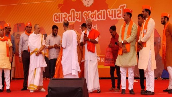 1200 કરોડ રૂપિયાની ભાજપની ઓફર વાળા નિવેદન પર હાર્દિકની ચૂપી