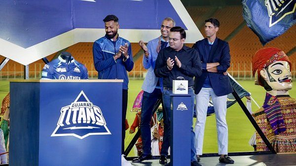 ભારતે રમાડવા પડશે 5 બોલર, નેહરાએ કહ્યું- હાર્દિક પંડ્યાને બનાવો છઠ્ઠો બોલર