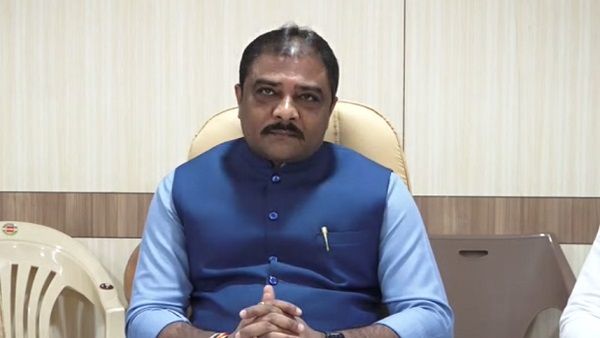 ગાંધીનગર જિલ્લા પમચાયત હસ્તની આંગણવાડી મહાનગરપાલિકા હસ્તક કરવામા આવી