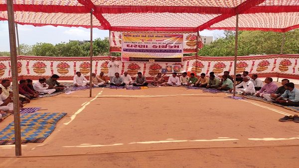 ગુજરાતઃ ઠાકોર અને કોળી સમાજને વીસ ટકા અનામત આપવા માંગ