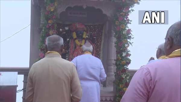 'યુગ બદલાય છે પરંતુ આસ્થાનુ શિખર શાશ્વત રહે છે'