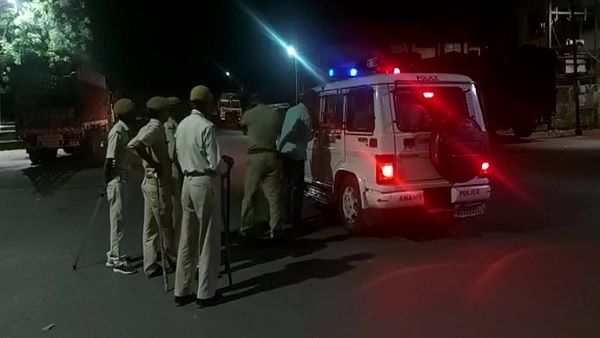 બોરસદમાં બે જૂથો વચ્ચે પત્થરમારો થતા પોલીસ ખડકી દેવામાં આવી