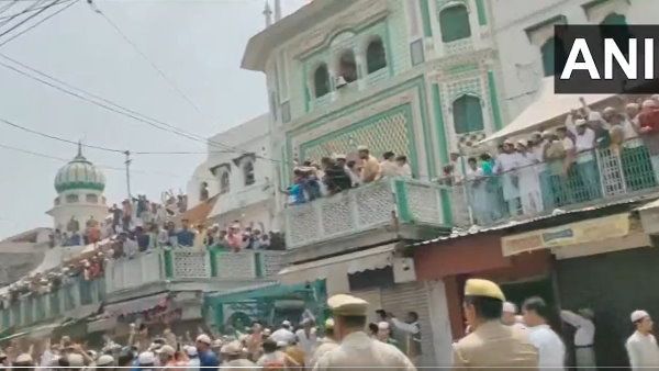 ઝારખંડમાં પણ હંગામો થયો, વાહનોમાં આગચંપી, તોડફોડ અને પથ્થરમારો