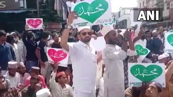 કર્ણાટકના કલાબુર્ગીમાં મુસ્લિમ ચોક ખાતે વિરોધ પ્રદર્શન