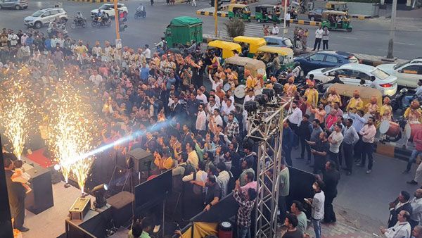 અમદાવાદમાં રિયલમીનો પહેલો ગ્લોબલ ફ્લેગશિપ સ્ટોર, યુઝર્સ માટે લાવ્યુ ટ્રેન્ડસેટીંગ ટેકનોલોજી