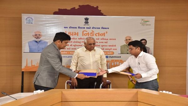 યોજના શ્રમ, કૌશલ્ય વિકાસ અને રોજગાર આર્ટમેન્ટ હેઠળ આવે છે યોજના શ્રમ, કૌશલ્ય વિકાસ અને રોજગાર આર્ટમેન્ટ હેઠળ આવે છે