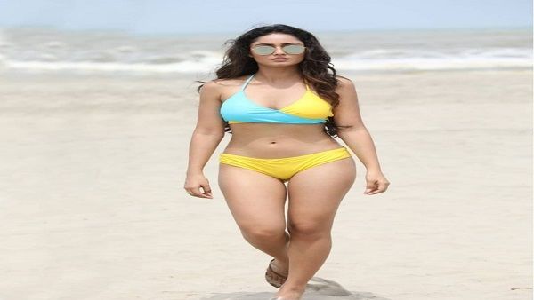 આશ્રમની અભિનેત્રીએ ઈંસ્ટા પર હોટ તસ્વીર કરી શેર