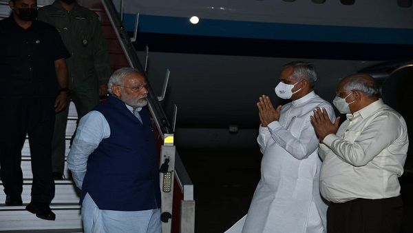 ગુજરાતના પ્રવાસે પીએમ મોદી, અમદાવાદ એરપોર્ટ ખાતે સ્વાગત કરાયુ!