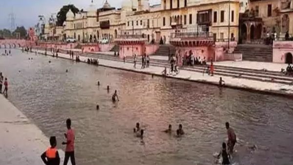 20 મિનિટ સુધી માર મારતા રહ્યા