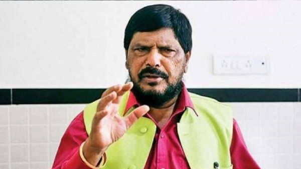 ભાજપે એકનાથ શિંદે સાથે મળીને સરકાર બનાવી દેવી જોઇએ: આઠવલે