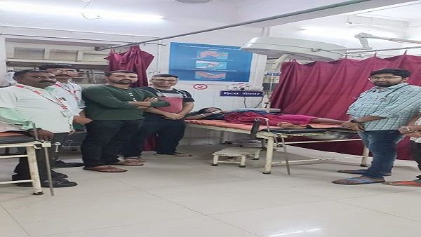 108 ની ટીમે સગર્ભ મહિલાને વરસતા વરસાદમાં સમયસર હૉસ્પિટલ પહોચાડીને જીવ બચાવ્યો