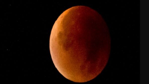 Biggest Supermoon 2022: 'બ્લડમૂન' બાદ ખતમ થઈ જશે દુનિયા? જાણો 'સુપરમૂન' સાથે જોડાયેલા ભ્રમ