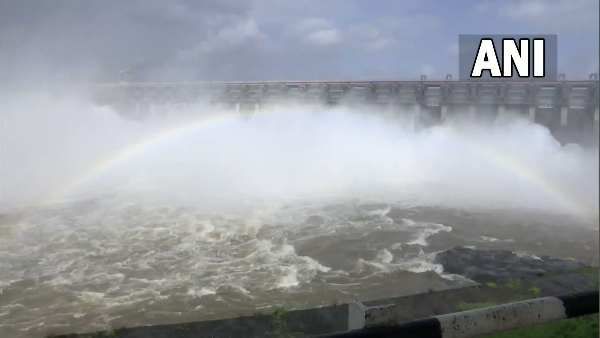 રાજ્યના ૩૫ જળાશયો ૧૦૦ ટકાથી વધુ અને ૪૧ જળાશયો ૭૦ ટકાથી ૧૦૦ ટકા જેટલાં ભરાયાં