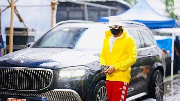 મર્સિડીઝ મેબેક જીએલએસ600