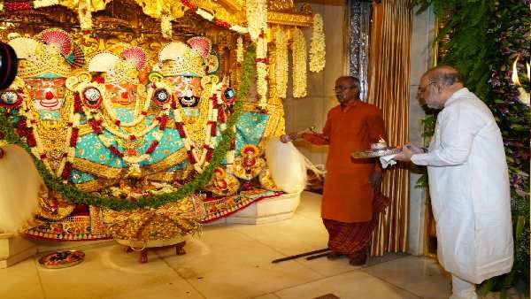 ગૃહમંત્રી અમિત શાહે સવારે 4 વાગે મંગળા આરતી કરી