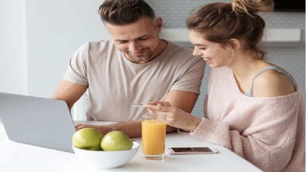 પાર્ટનર સાથે કરો ફ્લર્ટ