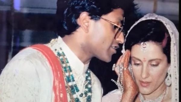 9 વર્ષ મોટી માની સહેલી સાથે લગ્ન 9 વર્ષ મોટી માની સહેલી સાથે લગ્ન