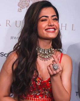 ડિઝાઈનર વરૂણ બહલે રશ્મિકાના વખાણ કર્યા ડિઝાઈનર વરૂણ બહલે રશ્મિકાના વખાણ કર્યા