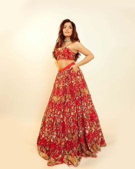 નેશનલ ક્રશ બની ચુકી છે રશ્મિકા નેશનલ ક્રશ બની ચુકી છે રશ્મિકા