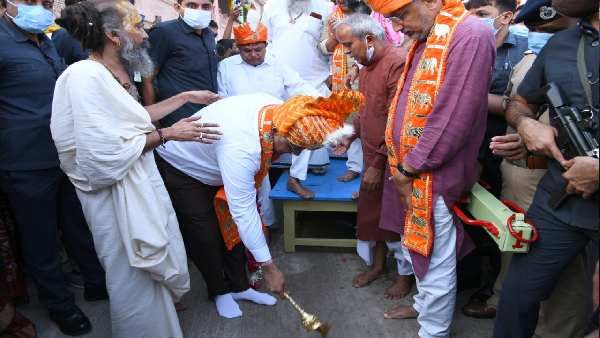 સોનાની સાવરણીથી પહિંદ વિધિ સંપન્ન