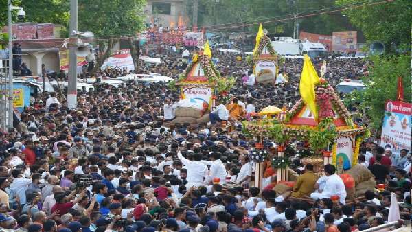 અમદાવાદની રથયાત્રામાં વરસાદના અમી છાંટણા, ઉમટ્યુ ભક્તોનુ ઘોડાપુર