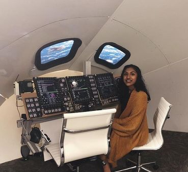 મંજુ સ્પેસ સાઈન્ટિસ્ટ સાથે મોડલ પણ છે મંજુ સ્પેસ સાઈન્ટિસ્ટ સાથે મોડલ પણ છે