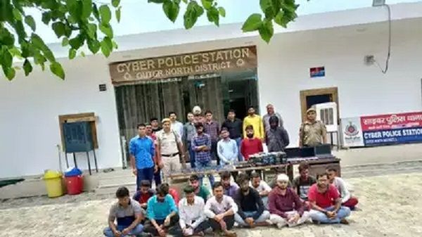 દિલ્હીમા ચાઈનીઝ લોન એપથી લોકોને છેતરનારા ચારની ધરપકડ, મોટી સંખ્યામાં ફોન જપ્ત!