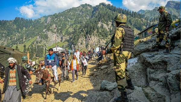 Amarnath Yatra 2022: ખરાબ હવામાનના કારણે અમરનાથ યાત્રા પર અસ્થાયી રોક