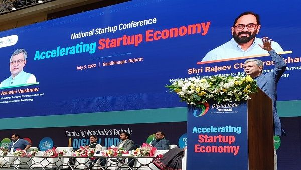 રાષ્ટ્રના 360 ડિગ્રી વિકાસમાં ઉભરતાં સ્ટાર્ટઅપનું મહત્વનું યોગદાન : અશ્વિની વૈષ્ણવ
