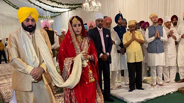 ભગવંત માન કરતા 16 વર્ષ નાની છે ગુરપ્રીત કૌર ભગવંત માન કરતા 16 વર્ષ નાની છે ગુરપ્રીત કૌર