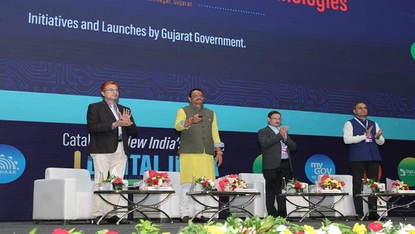 ગુજરાત સંપૂર્ણ પેપરલેસ, કોન્ટેક્ટલેસ,ફેસલેસસ અને કેશલેસ સિસ્ટમ પૂરુ પાડનાર પ્રથમ રાજ્ય બનશે