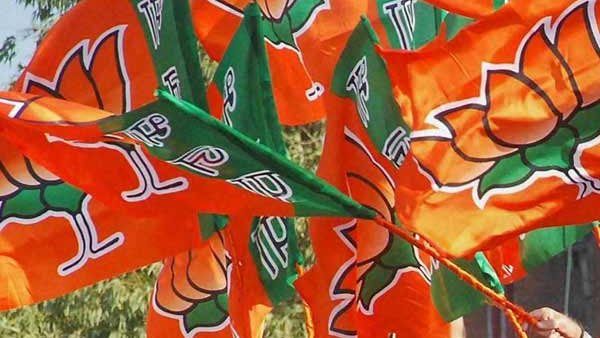 સંગઠન અને સરકાર વચ્ચેના આંતરિક સંઘર્ષને દબાવવાનો પ્રયાસ સંગઠન અને સરકાર વચ્ચેના આંતરિક સંઘર્ષને દબાવવાનો પ્રયાસ