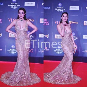 મલાઈકા ટ્રાન્સપરન્ટ ડ્રેસમાં લાગી રહી છે ખુબ જ સુંદર