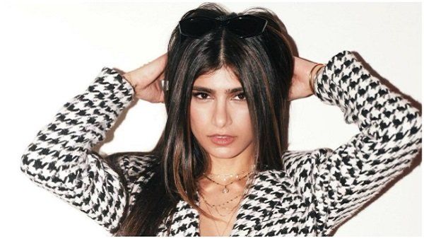 'એડલ્ટ સાઇટ પર શરીર વેચવું અને કોઈપણ કામ કરવું...' 'એડલ્ટ સાઇટ પર શરીર વેચવું અને કોઈપણ કામ કરવું...'