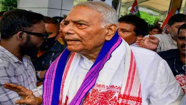 યશવંત સિન્હા 2.50 લાખથી વધુ મતોથી પરાજીત થઈ શકે છે