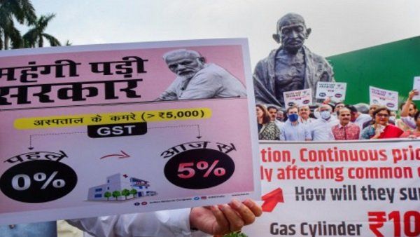 18 જુલાઈથી શરૂ થયેલું ચોમાસુ સત્ર 12 ઓગસ્ટ સુધી ચાલશે 18 જુલાઈથી શરૂ થયેલું ચોમાસુ સત્ર 12 ઓગસ્ટ સુધી ચાલશે