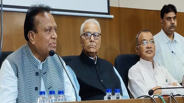 રાષ્ટ્રપતિ પદના ઉમેદવાર યશવંત સિંહાએ ગુજરાતની મુલાકાત લીધે