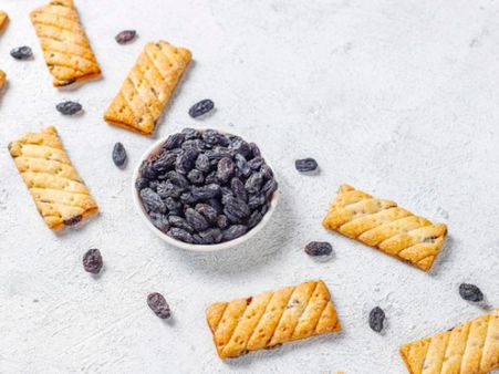 સૂકી દ્રાક્ષ કેવી રીતે ખાવી