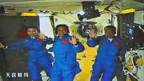 અવકાશમાં ખૂબ જ ઝડપથી આગળ વધી રહ્યું છે ચીન અવકાશમાં ખૂબ જ ઝડપથી આગળ વધી રહ્યું છે ચીન