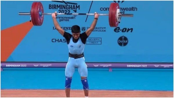 Commonwealth Games 2022: સંકેત મહાદેવે ભારતને અપાવ્યો સિલ્વર મેડલ, પિતાને છે પાનની દુકાન