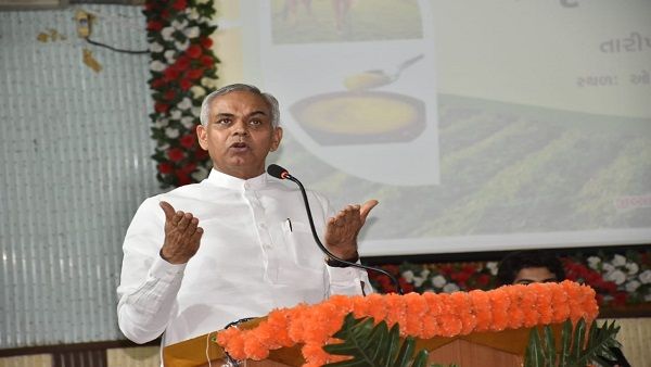 ગુજરાતની છ યુનિવર્સિટીઓમાં પ્રાકૃતિક ખેતીનો અભ્યાસક્રમ શરુ કરી શકાશે