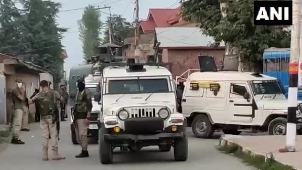 શ્રીનગરના લાલ બજારમાં આતંકી હુમલો, ASI શહીદ, બે જવાન ઘાયલ