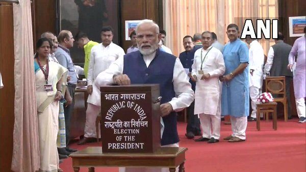 રાષ્ટ્રપતિ ચૂંટણીમાં EVMના બદલે બેલેટ બૉક્સથી કેમ થાય છે મતદાન? જાણો કારણ