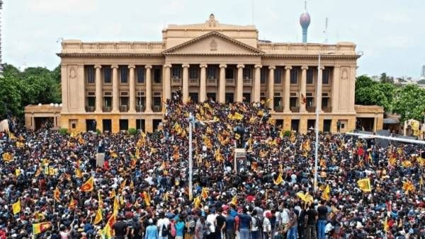 શ્રીલંકા બાદ હવે આ 10 દેશ દેવાળુ ફુંકવાની તૈયારીમાં છે, જોઈ લો પુરૂ લિસ્ટ!