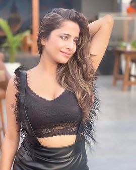 કેટ સોશિયલ મીડિયા પર છલાયેલી રહે છે