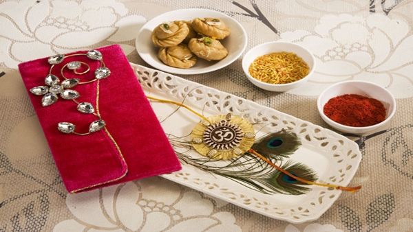 Raksha Bandhan 2022 : રક્ષાબંધન પર ભાઈઓ અને બહેનોને આપો આ ખાસ ભેટ