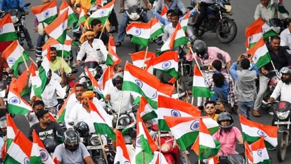 30 જૂન, 1948 સુધીમાં સત્તા સ્થાનાંતરિત કરવાનો આદેશ