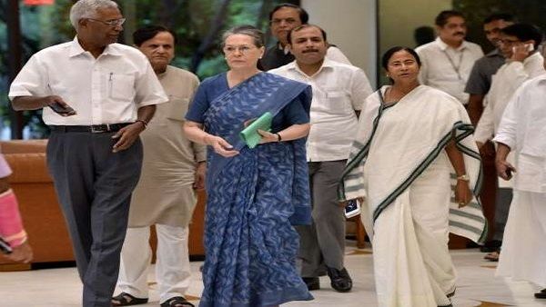 વિપક્ષમાં ચહેરાની લડાઈ