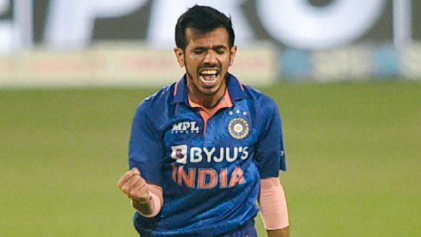 યુઝવેન્દ્ર ચહલ - ઈન્કમ ટેક્સ વિભાગ